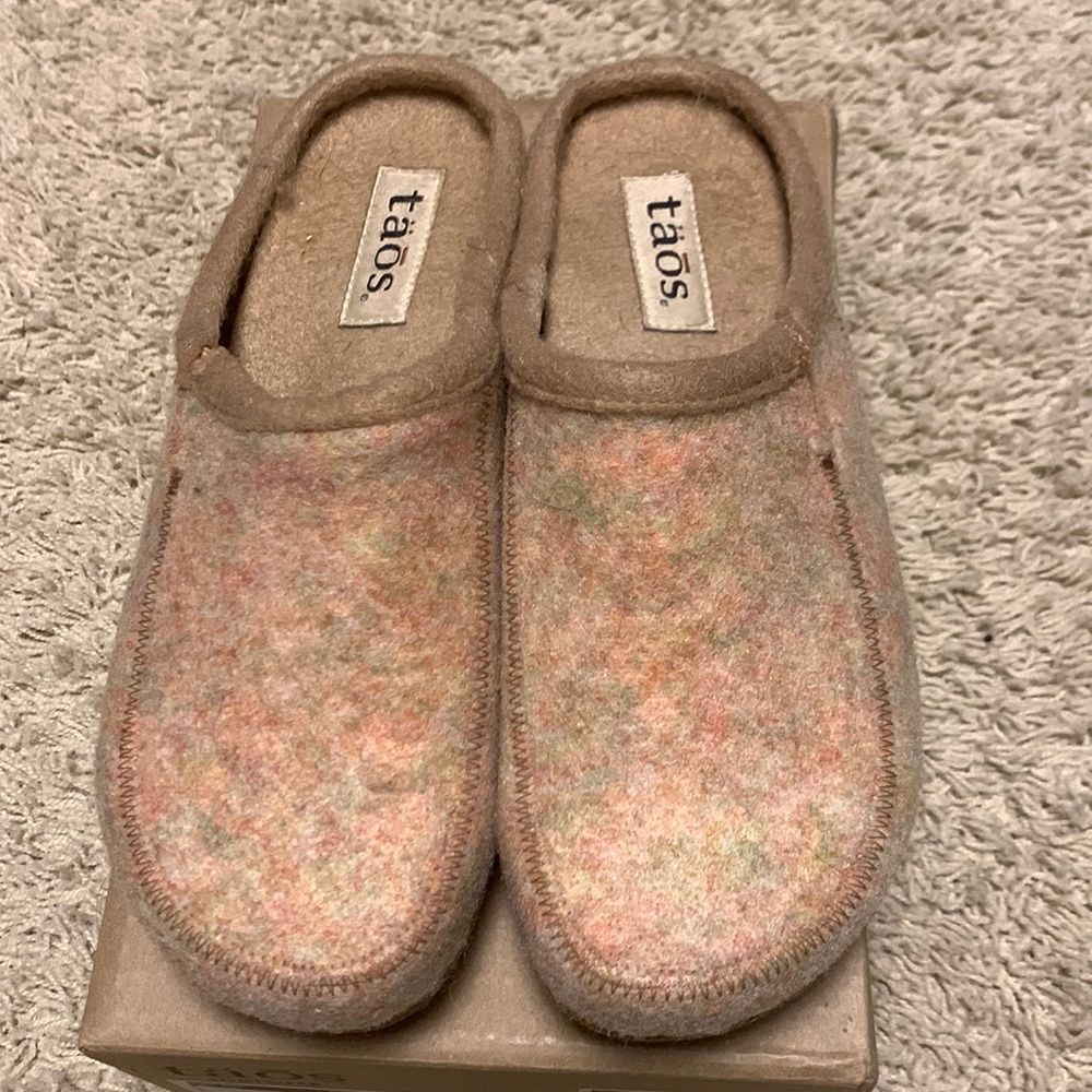 Taos Re Do Orange Sherbet clog size 38